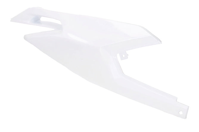 Höger Bakpanel vit Derbi Senda / Gilera / Aprilia efter 2018