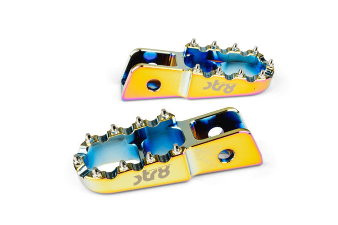 Passagerar fotpinnar Derbi STR8 CNC Neochrome (set)