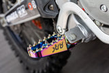 Footpegs Derbi STR8 CNC Neochrome (set)