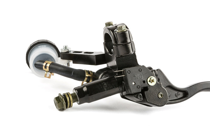 Bromsmastercylinder universell höger sida med svart behållare