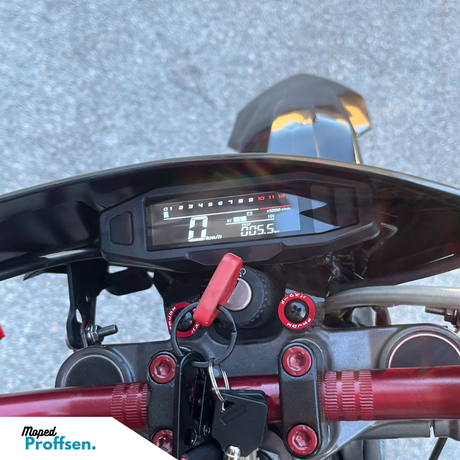 DELTA HASTIGHETSMÄTARE UNIVERSELL DIGITAL - Mopedproffsen